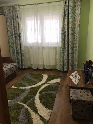 Vand apartament cu 3 camere decomandate aproape de piata mica - imagine 8