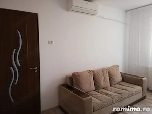 Garsoniera pozitionata la intersectia Sos. Panduri