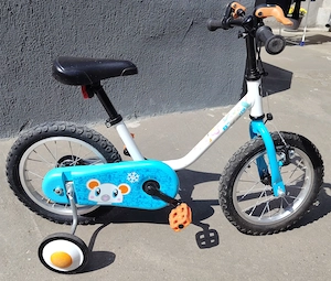 Bicicletă baieti fete BTWIN 14  + roți ajutătoare   ca nouă