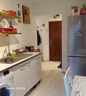 vand apartament intrun bloc cu mansardă  - imagine 4