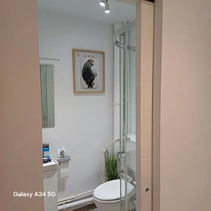 vand apartament intrun bloc cu mansardă 