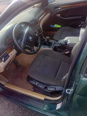 Vând BMW e 46 2.0 dizel acte valabile fiscal merge și trage bine nu bate  - imagine 2