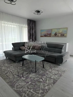 Apartament nou, 3 camere cu loc de parcare si curte  situat in Zona KM 4-5