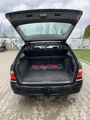 Vand Mercedes w211 E class, 2.2 CDI din 2006 - imagine 9