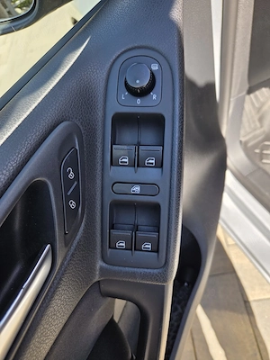 De vânzare Volkswagen Golf , 2009 . - imagine 4