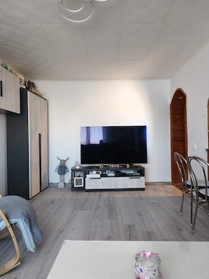 Apartament 3 camere, 79mp, zona Astra - imagine 2