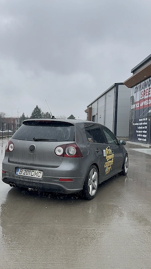 Vand Volkswagen Golf 5 pachet R-line 2.0 TDI BMM DSG DQ250 - imagine 3