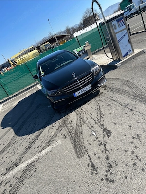 Vând   Schimb Mercedes E-Class 2019 2.0 BiTDI FULL   Distronic, Burmester, Panoramic, 9G-Tronic    - imagine 10