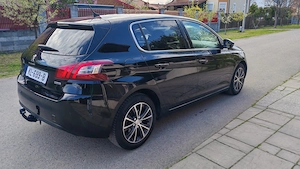 -Peugeot 308-An 2017-Cutie Automata-E U R O-6-Motor 1.6 Diesel-120 Cp-Trapa Panoramica-Impecabil !!  - imagine 5