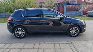 -Peugeot 308-An 2017-Cutie Automata-E U R O-6-Motor 1.6 Diesel-120 Cp-Trapa Panoramica-Impecabil !!  - imagine 6