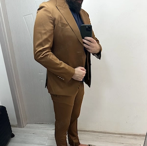 Costum Viggo maro, mov, negru marimea 54 si 56 100% merino