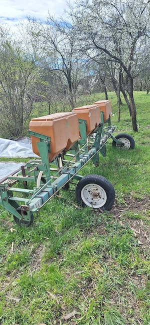 Prasitoare cu sitem fertilizare - imagine 5