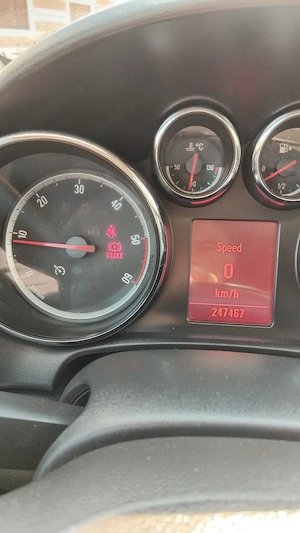 Vând Opel Astra J  - imagine 3