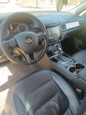 Volkswagen Touareg 3.0tdi 245cp 4x4 - imagine 4