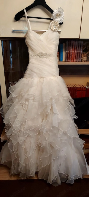 Vand rochie de mireasa