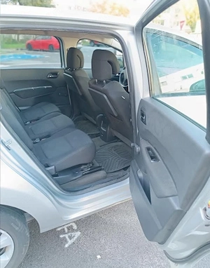 Peugeot 5008 benzina și gpl - imagine 2