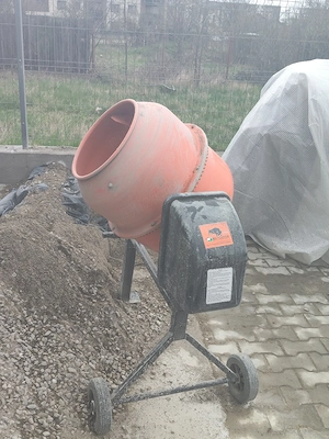 Betoniera 120 l de vanzare