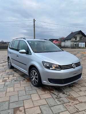 Touran 2011 - imagine 3