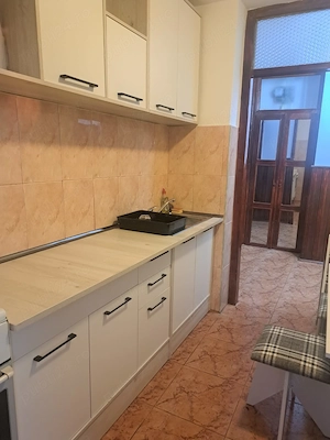 Închiriez apartament Nufarul