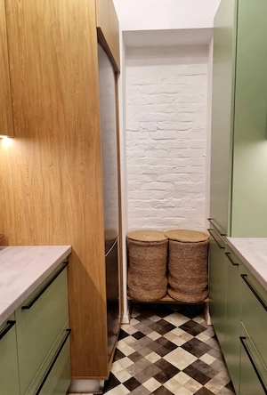 Apartament central de vanzare - imagine 5