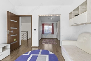 Casă cu 5 camere de inchiriat in Sofronea,Arad - imagine 17