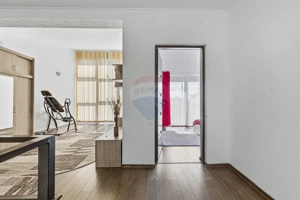 Casă cu 5 camere de inchiriat in Sofronea,Arad - imagine 20