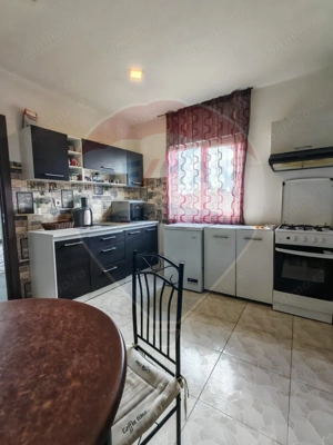 Casă / Vilă cu 4 camere de vânzare - imagine 3