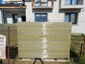 Vând patru paleți de vată bazaltica