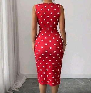 Vând rochie elegantă de damă M