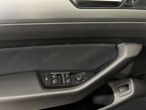 Volkswagen Passat - imagine 19