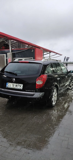 inchiriez renault laguna