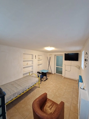 Cazare in gazda pentru baieti in demisol vila  - imagine 4