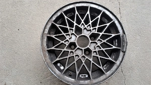 Jante  deosebite aluminiu pe r 13  4 prezoane - imagine 5