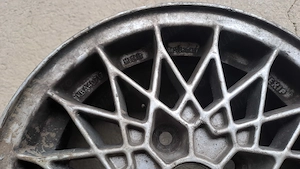 Jante  deosebite aluminiu pe r 13  4 prezoane - imagine 3