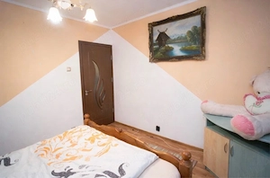 Vând Pb 2 camere Velenta etajul 4 4!