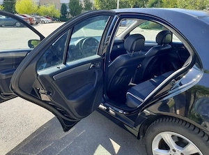 Mercedes Benz C-180 Kompressor - imagine 7