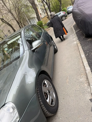 Vând golf 5 1.6 FSI benzină 2004  - imagine 4