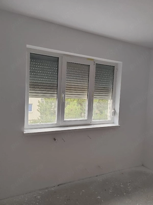 Vand apartament decomandat  cu două camere.  - imagine 3