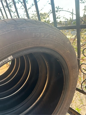 Vand 4 anvelope VARA - Debica 195/55/R16