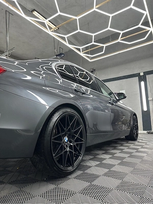 BMW 320i Luxury EfficientDynamics   2015   TVA deductibil   Rate - imagine 5