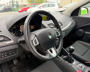 Renault Megane ENERGY dCi 110 Start & Stop Dynamique - imagine 10