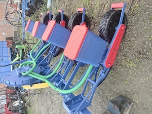 Semănatoare porumb pe patru rânduri  - imagine 2