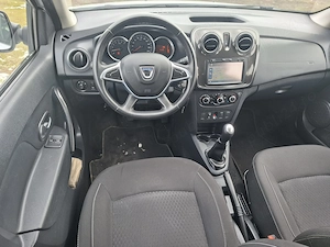  Dacia Logan MCV laureat 2018 full - imagine 10