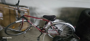 Vând doua biciclete