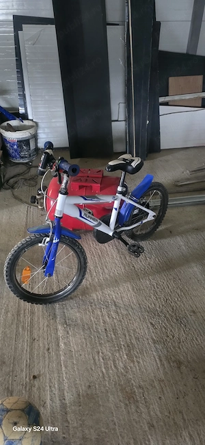 Vând trei biciclete 