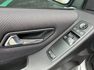 Mercedes-Benz A-Class 2.0 Diesel 82 CP An 2011 - imagine 20