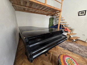 De vânzare pian antic,anul 1821