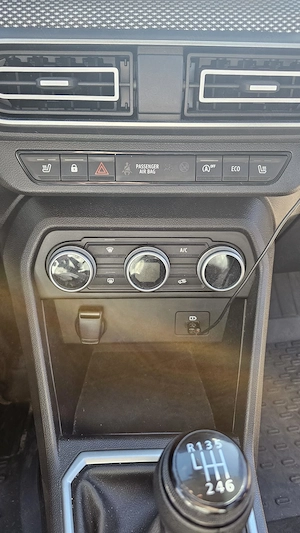 Dacia logan3 2023 benzina+GPL - imagine 6