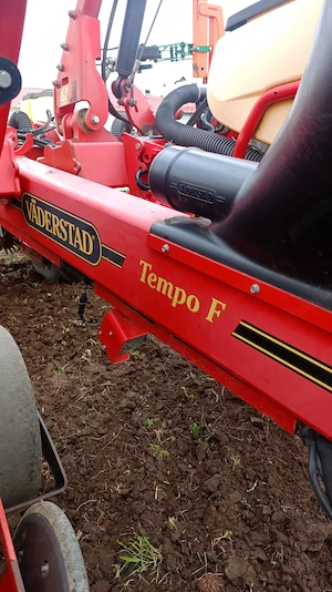 Semanatoare Vaderstad Tempo ,model TPF 8,an fabricatie 2013 - imagine 5