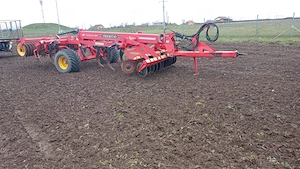 Cultivatorul combinat Väderstad TopDown,an fabricatie 2014